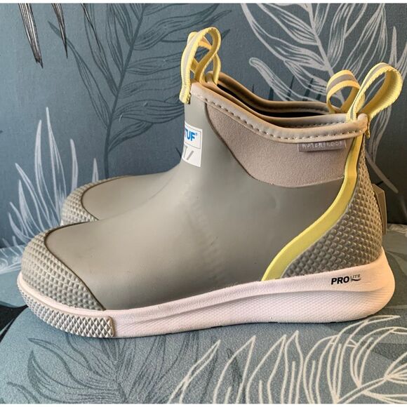 NEW Xtratuf 6 Inch Ankle Deck Sport WATERPROOF Gray Boots women 8 - Picture 2 of 8